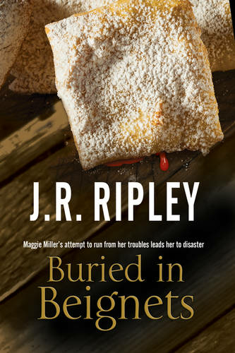 Buried in Beignets: A New Murder Mystery Set in Arizona (Large type / large print edition)